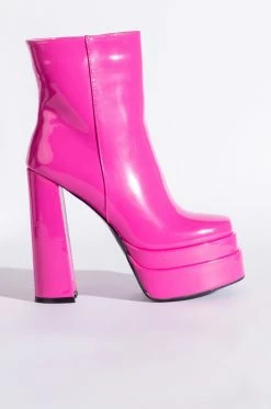 AZALEA WANG CANDY PAINT CHUNKY PLATFORM BOOTIE IN FUCHSIA -AZALEA WANG SHOP azalea wang candy paint chunky platform bootie in fuchsia fuchsia 3 3