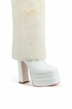 AZALEA WANG COCO FUR FOLD OVER BOOT IN WHITE -AZALEA WANG SHOP azalea wang coco fur fold over boot in white white 5 5