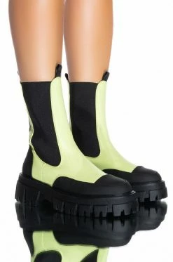 AZALEA WANG CRAZY LIKE ME FLATFORM BOOTIE IN LIME