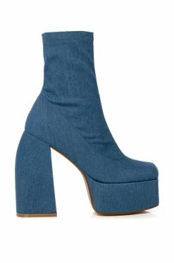 AZALEA WANG BE YOUR GIRL CHUNKY PLATFORM BOOTIE IN DENIM
