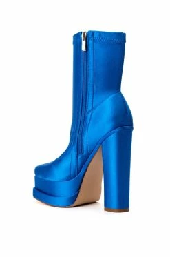 AZALEA WANG FORMAT CHUNKY PLATFORM BOOTIE IN BLUE -AZALEA WANG SHOP azalea wang format chunky platform bootie in blue blue 4 4