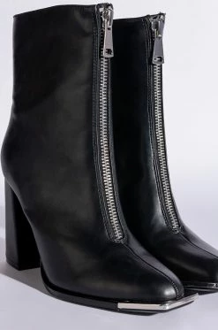 AZALEA WANG FRESCO ZIP CHUNKY BOOT IN BLACK -AZALEA WANG SHOP azalea wang fresco zip chunky boot in black black 6 6