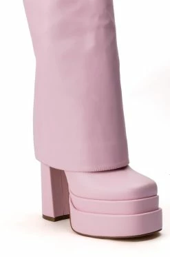 AZALEA WANG INVISIBLE KNEE HIGH FOLD OVER CHUNKY BOOT IN PINK -AZALEA WANG SHOP azalea wang invisible knee high fold over chunky boot in pink pink 5 5