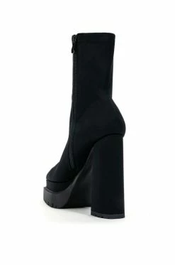 AZALEA WANG LEAH CHUNKY BOOTIE IN BLACK -AZALEA WANG SHOP azalea wang leah chunky bootie in black black 4 4 c1