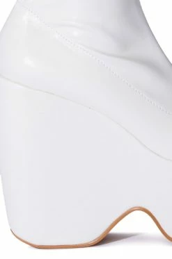 AZALEA WANG LOXLEY WEDGE BOOTIE IN WHITE -AZALEA WANG SHOP azalea wang loxley wedge bootie in white white 5 5
