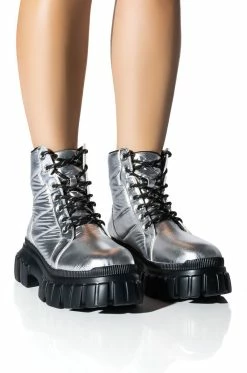 AZALEA WANG MERCEDES PUFFER FLATFORM BOOT IN SILVER