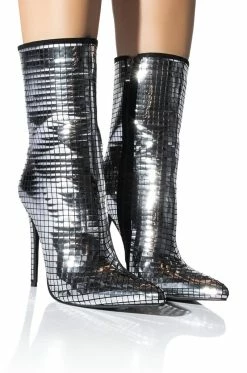 AZALEA WANG MONTROSE STILETTO BOOTIE IN SILVER