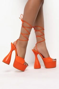AZALEA WANG NEED TO KNOW CHUNKY SANDAL IN ORANGE -AZALEA WANG SHOP azalea wang need to know chunky sandal in orange orange 2 2
