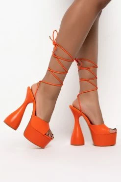 AZALEA WANG NEED TO KNOW CHUNKY SANDAL IN ORANGE -AZALEA WANG SHOP azalea wang need to know chunky sandal in orange orange 4 4