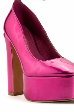 AZALEA WANG NIGHT MOVES PLATFORM PUMP IN FUCHSIA -AZALEA WANG SHOP azalea wang night moves platform pump in fuchsia fuchsia 5 5