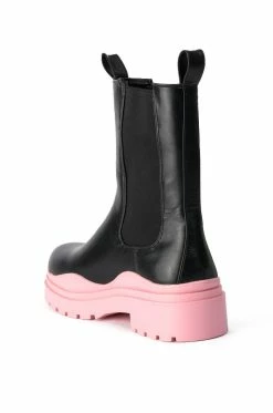 AZALEA WANG ONLY IN MY DREAMS FLATFORM BOOTIE IN PINK 9 AZALEA WANG ONLY IN MY DREAMS FLATFORM BOOTIE IN PINK -AZALEA WANG SHOP azalea wang only in my dreams flatform bootie in pink pink 4 4 c1