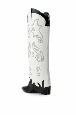 AZALEA WANG OUTLAND WESTERN WEDGE BOOT IN BLACK WHITE -AZALEA WANG SHOP azalea wang outland western wedge boot in black white black white 4 4 c1