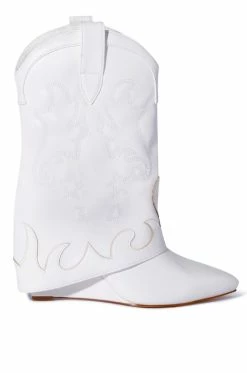 AZALEA WANG PARTY IN THE USA FOLD OVER WESTERN BOOT IN WHITE -AZALEA WANG SHOP azalea wang party in the usa fold over western boot in white white 2 2