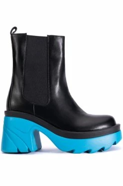AZALEA WANG PRIMROSE BLUE SOLE CHUNKY BOOTS IN BLACK -AZALEA WANG SHOP azalea wang primrose blue sole chunky boots in black blue 2 2