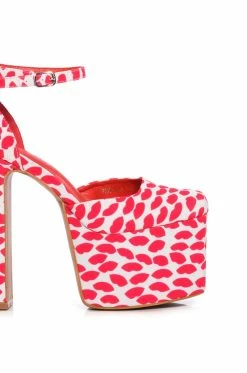 AZALEA WANG PRISCILLA PRINTED PLATFORM PUMP -AZALEA WANG SHOP azalea wang priscilla printed platform pump red 5 5