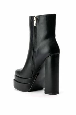 AZALEA WANG RUN AWAY CHUNKY BOOTIE IN BLACK -AZALEA WANG SHOP azalea wang run away chunky bootie in black black 4 4 c1