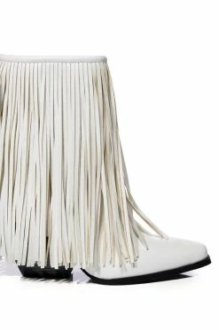 AZALEA WANG SCARLETT CHUNKY WESTERN FRINGE BOOTIE IN WHITE -AZALEA WANG SHOP azalea wang scarlett chunky western fringe bootie in white white 5 5