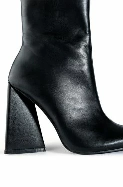 AZALEA WANG SIMPLY IRRESISTIBLE CHUNKY PU BOOTIE IN BLACK -AZALEA WANG SHOP azalea wang simply irresistible chunky pu bootie in black black 5 5