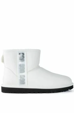 UGG CLASSIC MINI SIDE LOGO II BOOTIE IN WHITE