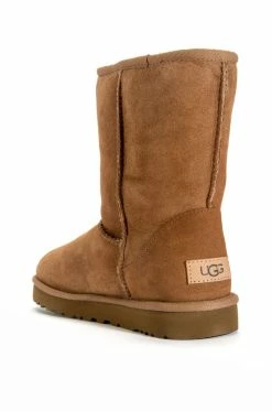 UGG WOMENS CLASSIC SHORT HERITAGE BOOTS 10 UGG WOMENS CLASSIC SHORT HERITAGE BOOTS -AZALEA WANG SHOP ugg womens classic short heritage boots chestnut 4 4